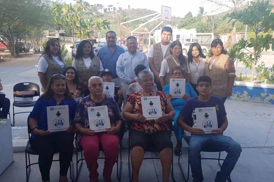 Más jóvenes y adultos salen del rezago educativo en BCS Más jóvenes y adultos salen del rezago educativo en BCS