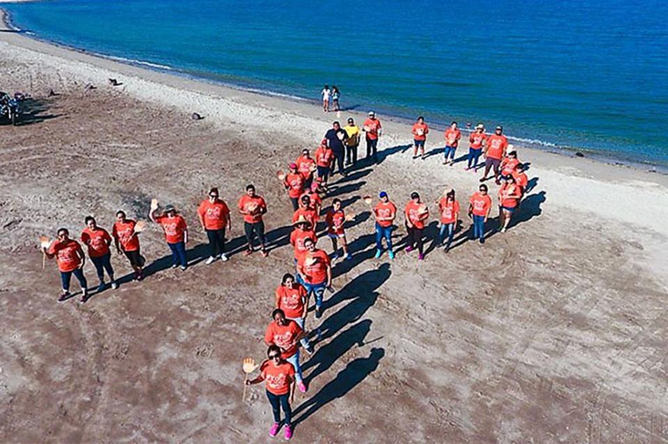 ISMUJERES se une a la campaña limpieza de playas ISMUJERES se une a la campaña limpieza de playas