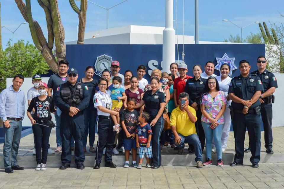 Juntos Sociedad y Gobierno, construímos un mejor futuro para la niñez en BCS Juntos Sociedad y Gobierno, construímos un mejor futuro para la niñez en BCS