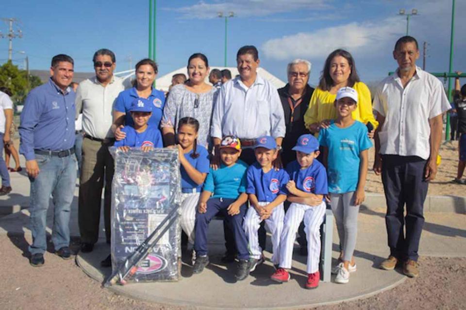 Entrega Alcalde de La Paz rehabilitación del parque El Pescador Entrega Alcalde de La Paz rehabilitación del parque El Pescador