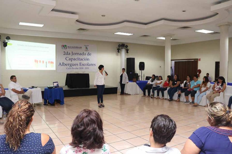 Capacitan a personal de albergues escolares para ofrecer servicio de calidad e inclusión Capacitan a personal de albergues escolares para ofrecer servicio de calidad e inclusión