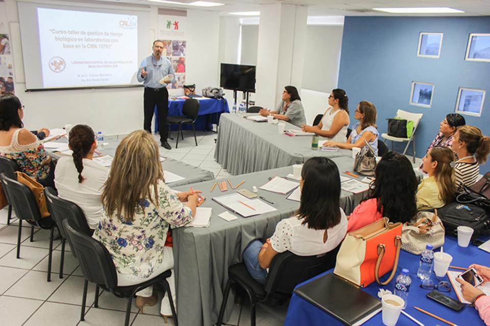 Capacitan al personal del laboratorio estatal de Salud Pública Capacitan al personal del laboratorio estatal de Salud Pública