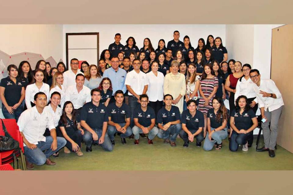 Jóvenes inician sus actividades en “Transición Escuela-Trabajo” y “Poder Joven Radio Y Televisión” Jóvenes inician sus actividades en “Transición Escuela-Trabajo” y “Poder Joven Radio y Televisión”