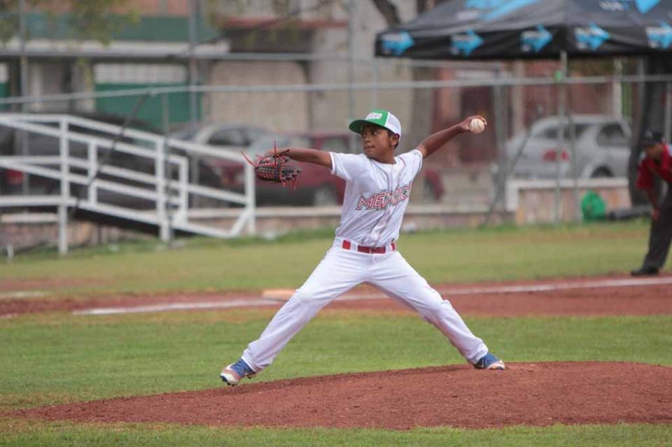 beisbolu12 Beisbolistas Jazkar Pérez y Ricardo Orozco ponen a México en el Mundial
