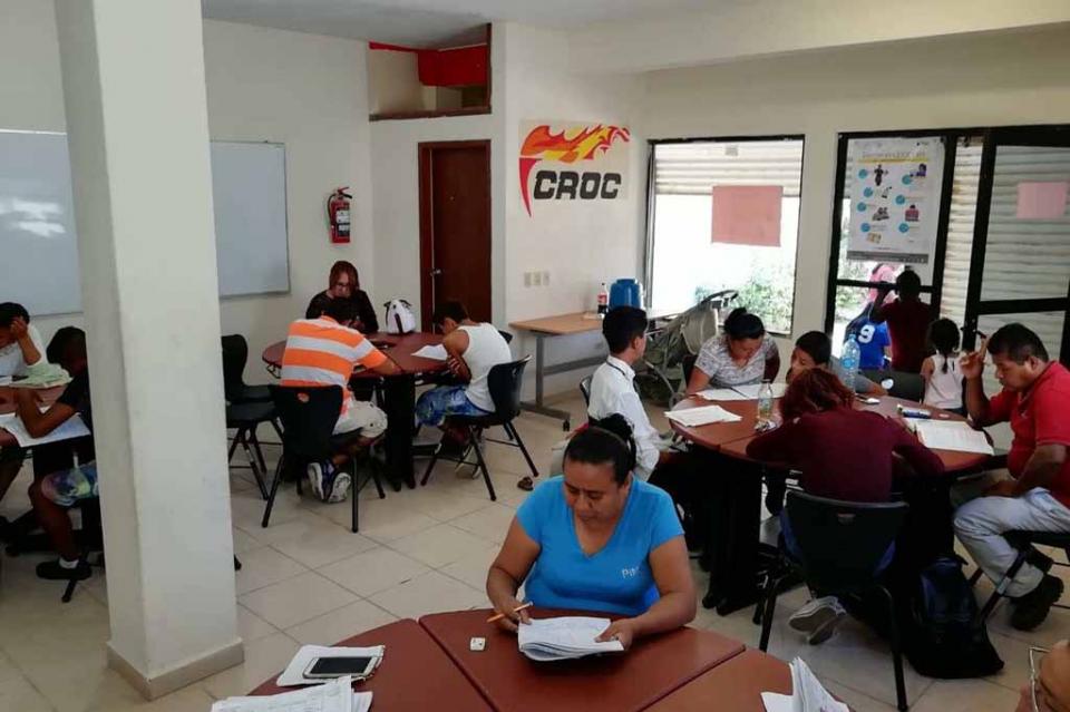 croc28ago2 Educación para los adultos de la CROC, promueve la superación personal y una sociedad más productiva
