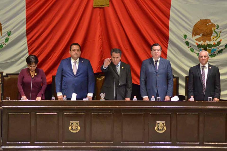 Congreso del Estado elige a la Mesa Directiva Congreso del Estado elige a la Mesa Directiva