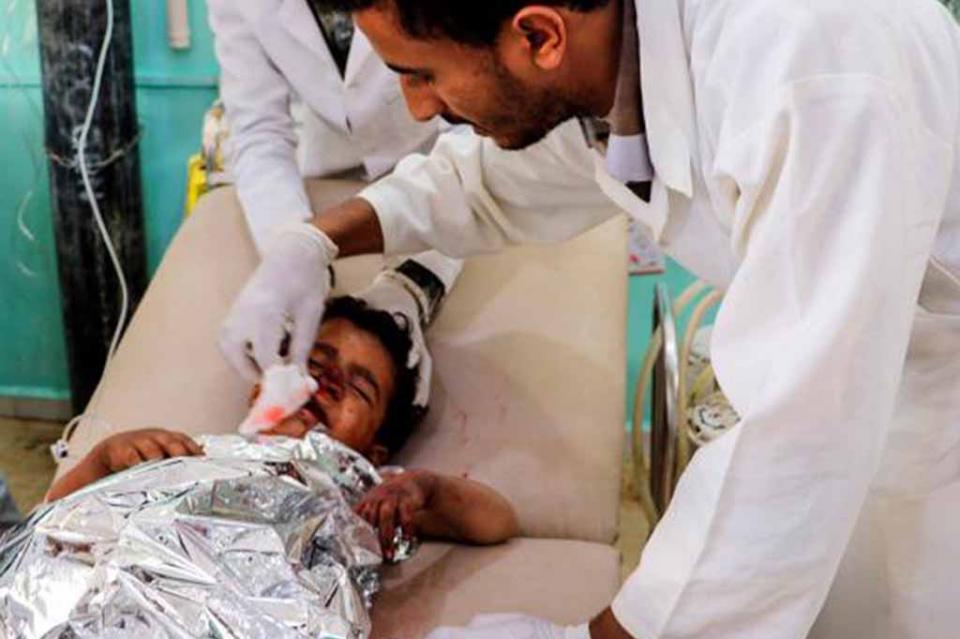 Más de 40 muertos durante bombardeo contra autobús escolar en Yemen Más de 40 muertos durante bombardeo contra autobús escolar en Yemen