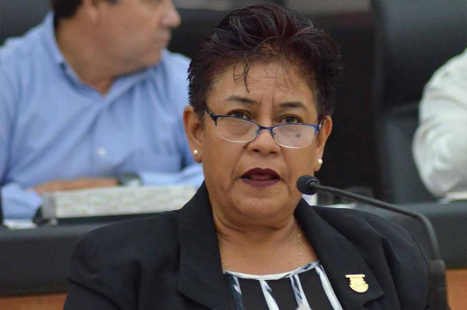 Congreso del Estado solicita al Gobernador del Estado destituir a la Directora del Instituto Sudcaliforniano de las Mujeres Congreso del Estado solicita al Gobernador del Estado destituir a la Directora del Instituto Sudcaliforniano de las Mujeres