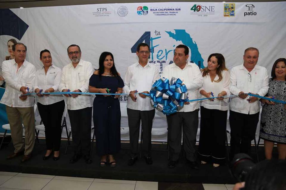 Juntos sociedad y gobierno por un mismo fin Los Cabos: Armida Castro Guzmán Juntos sociedad y gobierno por un mismo fin Los Cabos: Armida Castro Guzmán