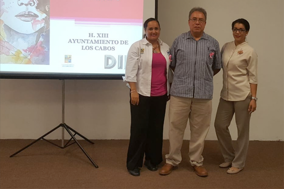 Dirección de Salud promueve la importancia de la autoexploración del Cáncer de Mama Dirección de Salud promueve la importancia de la autoexploración del Cáncer de Mama