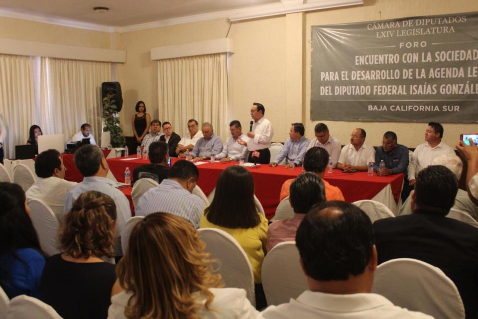 Convoca Isaías González Cuevas a sectores empresariales y de Gobierno a una agenda legislativa que beneficie a BCS Convoca Isaías González Cuevas a sectores empresariales y de Gobierno a una agenda legislativa que beneficie a BCS