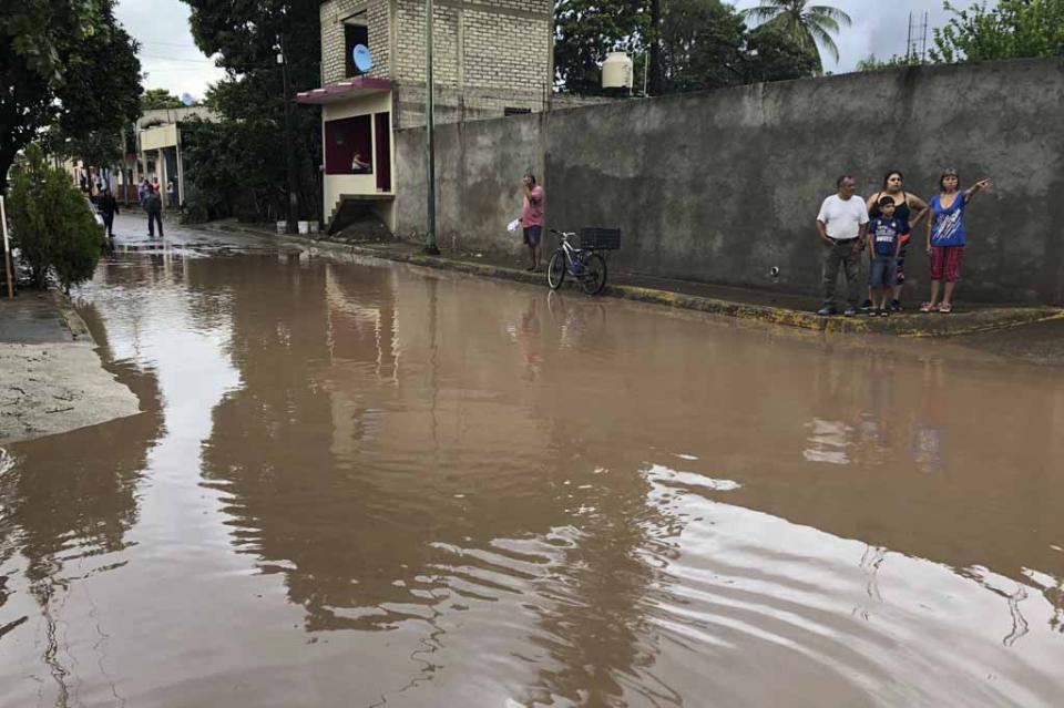 Estado de emergencia por desbordamiento del río Baluarte en Sinaloa Estado de emergencia por desbordamiento del río Baluarte en Sinaloa