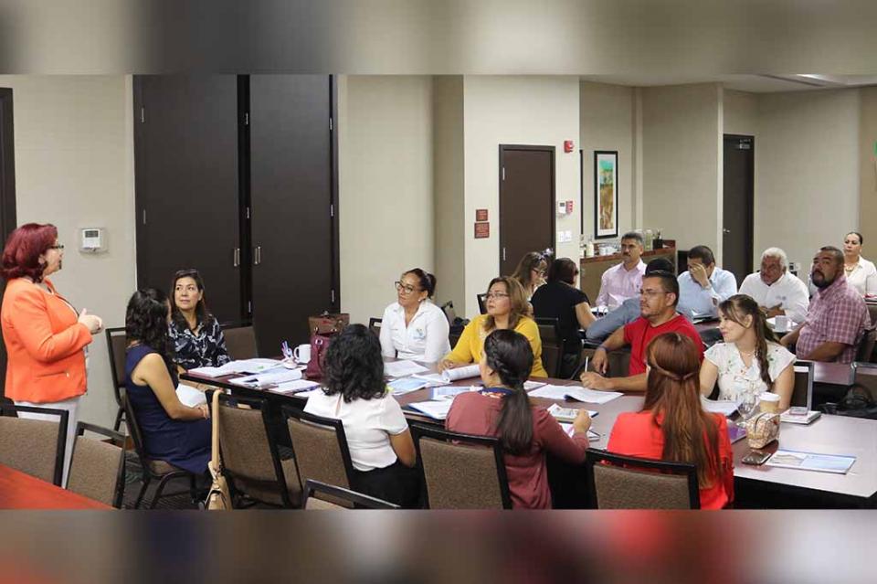 BCS ejemplo nacional en atención educativa de calidad a migrantes: SEP BCS ejemplo nacional en atención educativa de calidad a migrantes: SEP