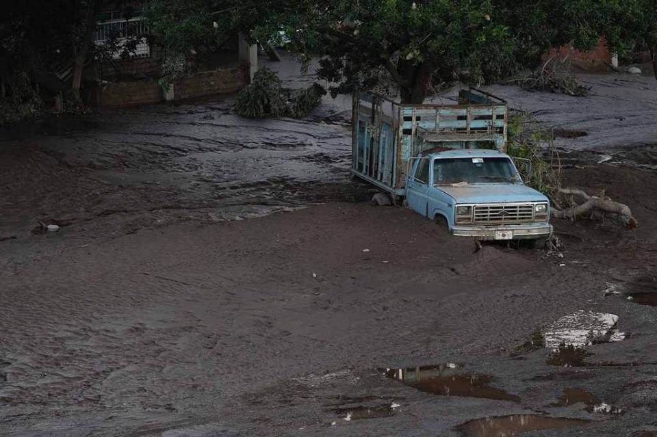 Damnificados en Los Sandovales por huracán Willa Huracán Willa dejó 180 mil damnificados en Nayarit: gobernador