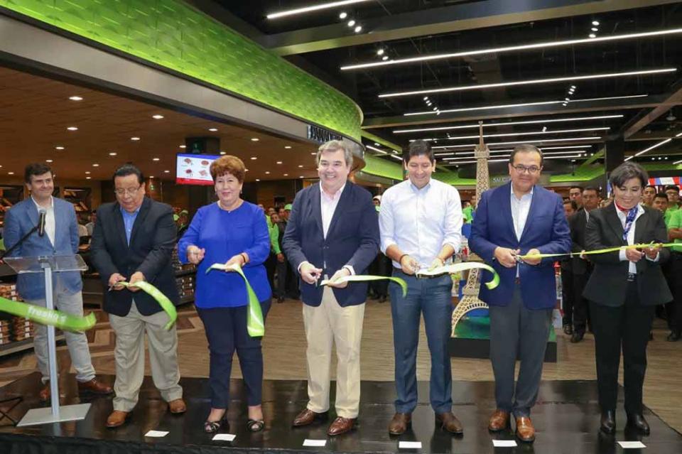 El desarrollo de Los Cabos se refleja en mayores fuentes de empleos: Síndico El desarrollo de Los Cabos se refleja en mayores fuentes de empleos: Síndico