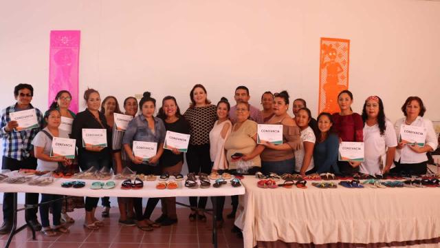 El IMMUJER clausura Taller de Oficio con Enfoque en Derechos Humanos El IMMUJER clausura Taller de Oficio con Enfoque en Derechos Humanos