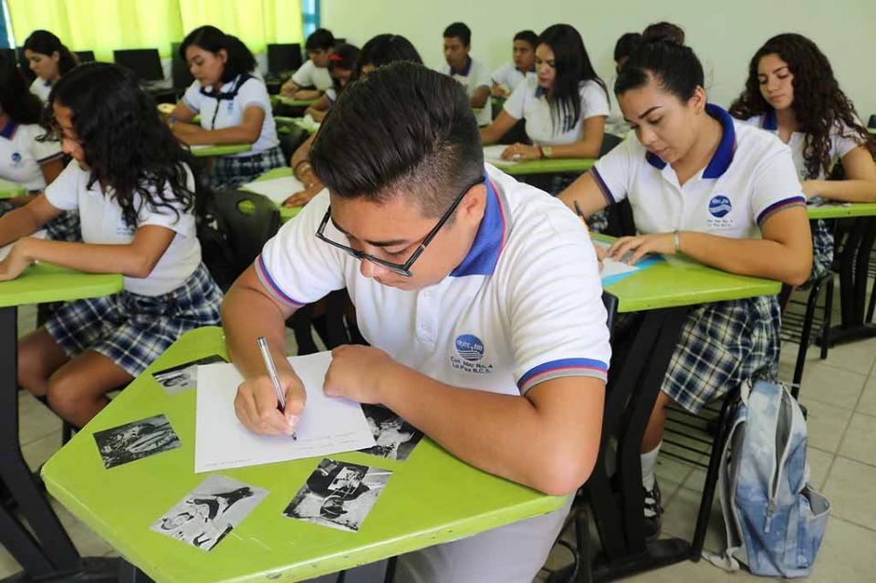 Avanza BCS 14 Lugares y se ubica en el tercero a nivel nacional con menor deserción en preparatoria Avanza BCS 14 Lugares y se ubica en el tercero a nivel nacional con menor deserción en preparatoria