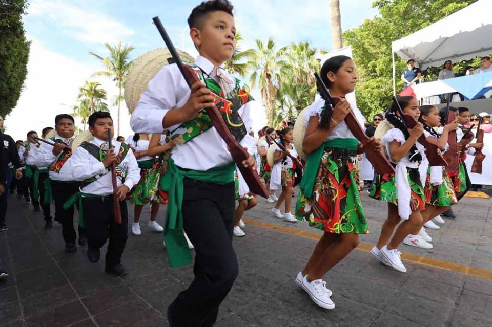 Encabeza gobernador Carlos Mendoza Aniversario de la Revolución Mexicana Encabeza gobernador Carlos Mendoza Aniversario de la Revolución Mexicana