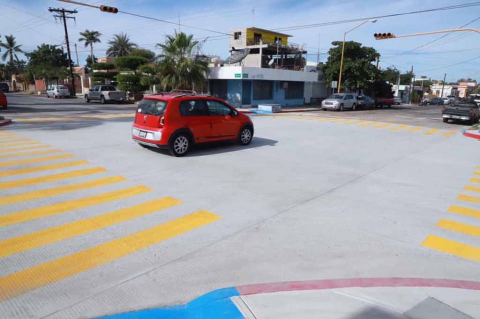 Inicia gobierno del estado apertura de calles en La Paz Inicia gobierno del estado apertura de calles en La Paz