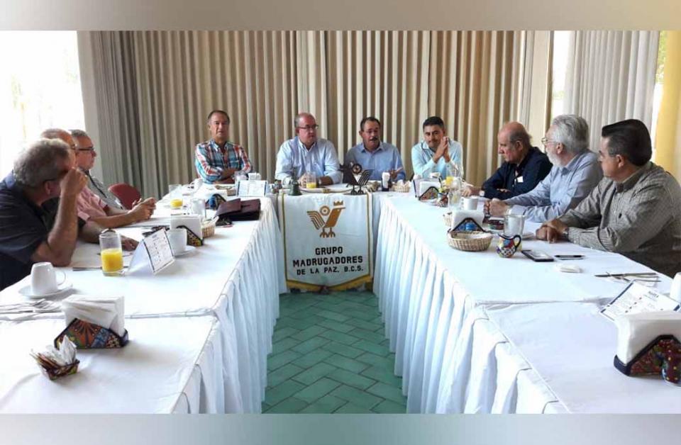 Socializa gobierno del estado Ley de Movilidad con Grupo Madrugadores de La Paz Socializa gobierno del estado Ley de Movilidad con Grupo Madrugadores de La Paz