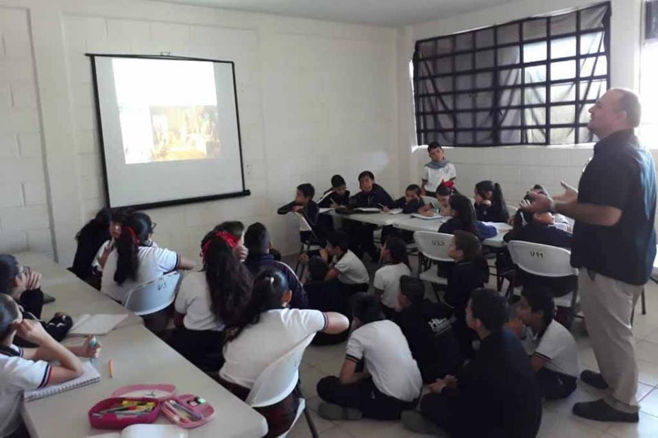 Fomenta SETUES educación ambiental y cultura turística en estudiantes Fomenta SETUES educación ambiental y cultura turística en estudiantes