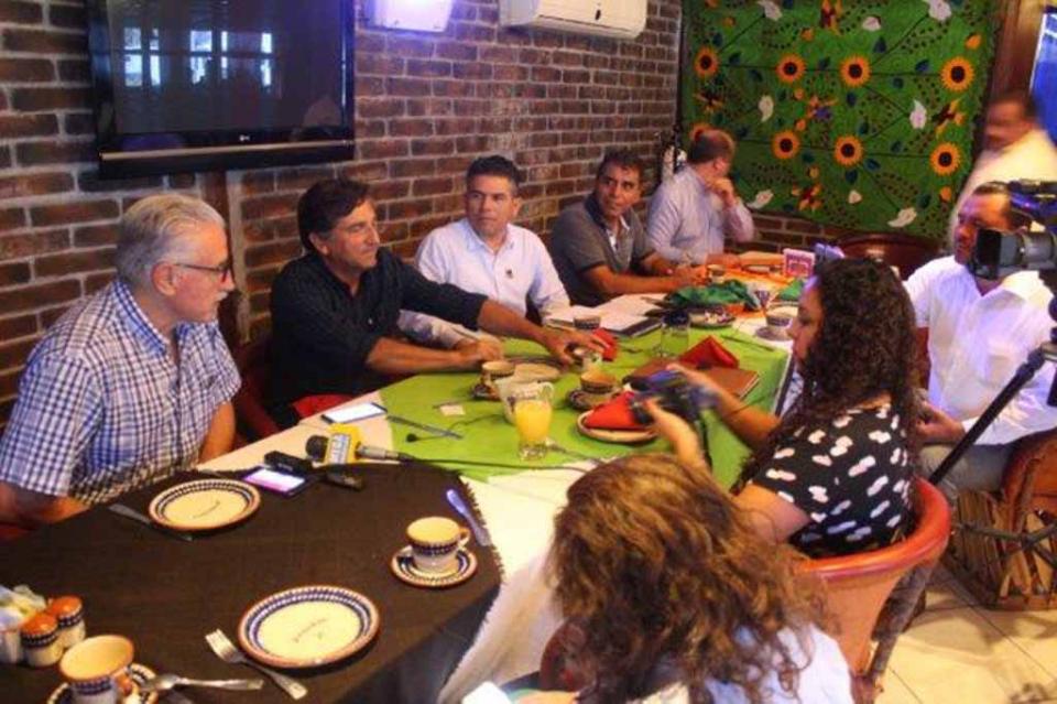 Alentador anuncio de megaproyecto de viviendas en Santa Anita para resolver problemas de asentamientos en zonas de alto riesgo: Jacinto Ávalos Alentador anuncio de megaproyecto de viviendas en Santa Anita para resolver problemas de asentamientos en zonas de alto riesgo: Jacinto Ávalos