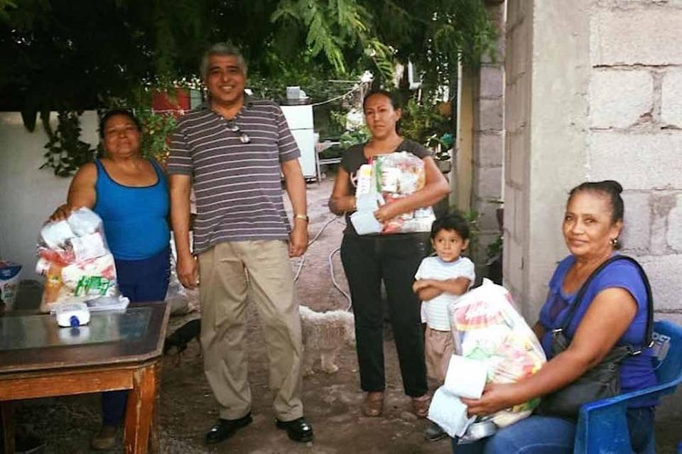 croc5nov Llega la mano amiga de la CROC a Loreto con el Programa Alimentario