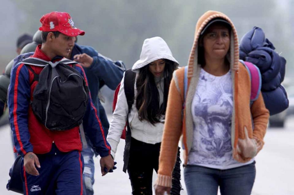 migrantesavanzan Trasladan a migrantes centroamericanos a la alcaldía de Tláhuac