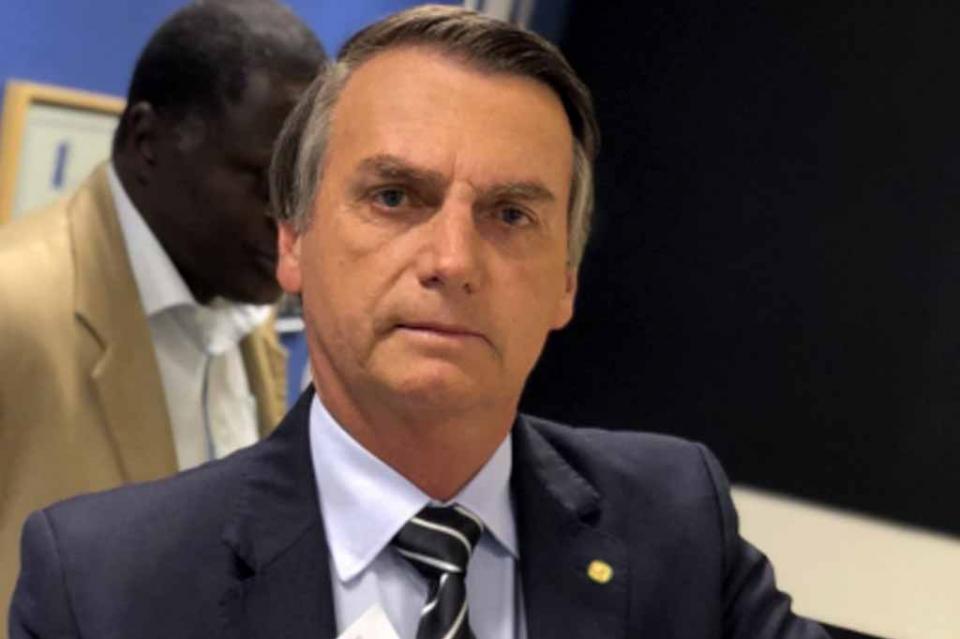 Bolsonaro deja fuera de su primera rueda de prensa a diarios brasileños Bolsonaro deja fuera de su primera rueda de prensa a diarios brasileños