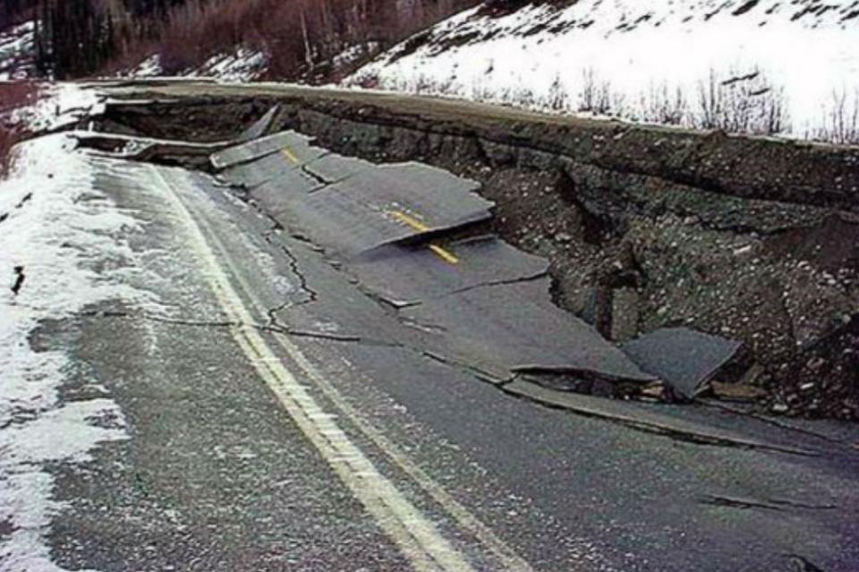 terremotoalaska Sacude fuerte sismo de 7.0 el sur de Alaska; emiten alerta de tsunami