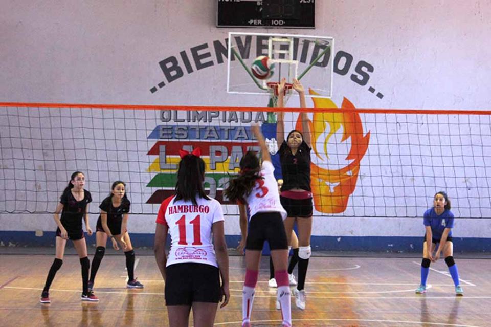 Repara OOMSAPAS acueducto El Carrizal –La Paz Repara OOMSAPAS acueducto El Carrizal –La Paz