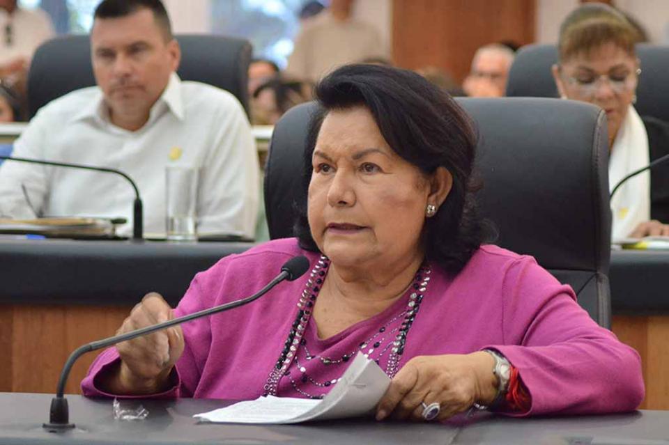 Convoca Dip. Soledad Saldaña a una cruzada permanente en contra de la violencia hacia la mujer Convoca Dip. Soledad Saldaña a una cruzada permanente en contra de la violencia hacia la mujer