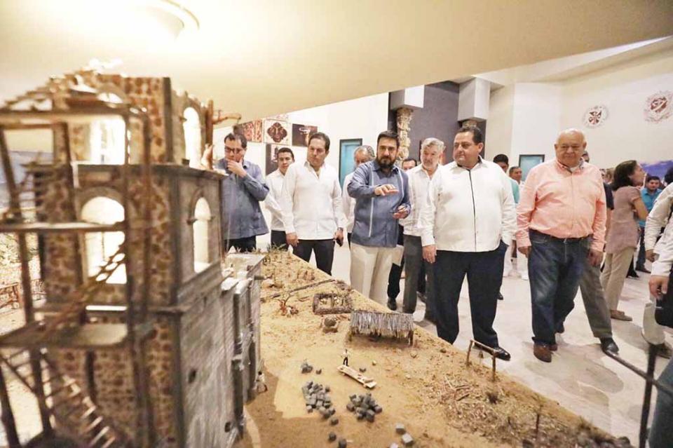 Entrega gobernador dos edificios a la Universidad Tecnológica de La Paz Entrega gobernador dos edificios a la Universidad Tecnológica de La Paz