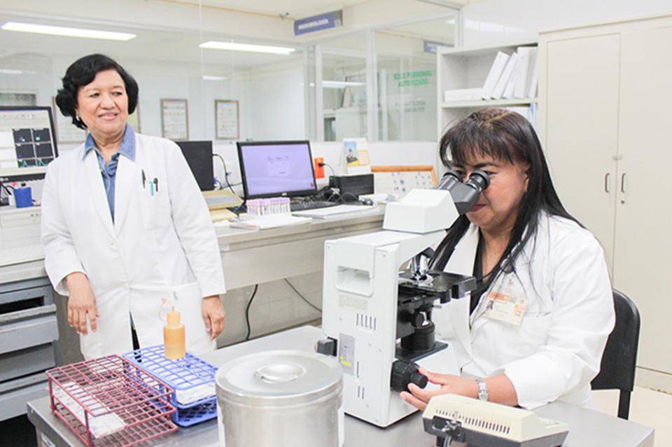 Mediante capacitación refuerza salud el funcionamiento de sus Laboratorios Clínicos Mediante capacitación refuerza salud el funcionamiento de sus Laboratorios Clínicos