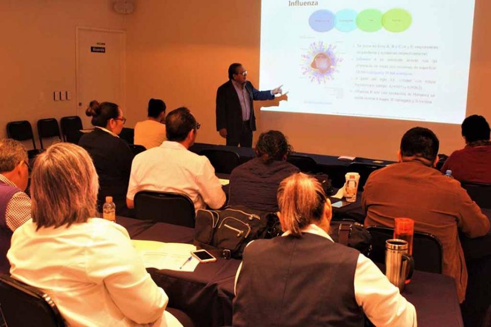 Otorgan capacitación de urgencias epidemiológicas y desastres a personal de salud Otorgan capacitación de urgencias epidemiológicas y desastres a personal de salud