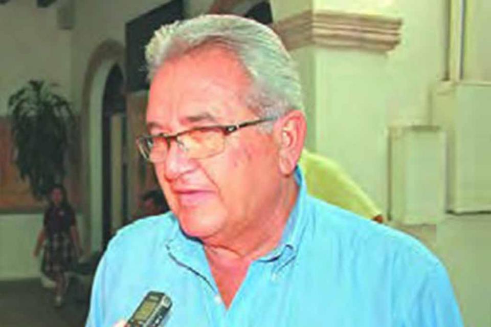Paga Ayuntamiento de Los Cabos primeros 30 días de aguinaldo a más de 3 mil trabajadores, erogando 40 mdp: Rigoberto Arce Paga Ayuntamiento de Los Cabos primeros 30 días de aguinaldo a más de 3 mil trabajadores, erogando 40 mdp: Rigoberto Arce
