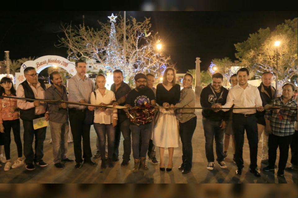 jardinarte2 Autoridades Municipales y artistas del Jardín del Arte inauguran la "Ruta Histórica de Los Cabos"