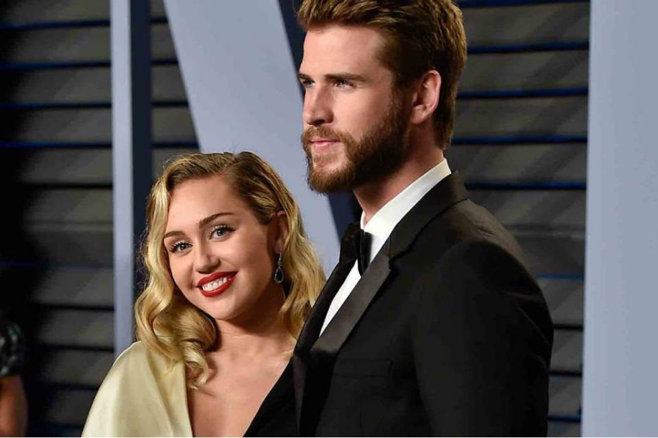 miley2 Miley Cyrus y Liam Hemsworth celebran “boda secreta”