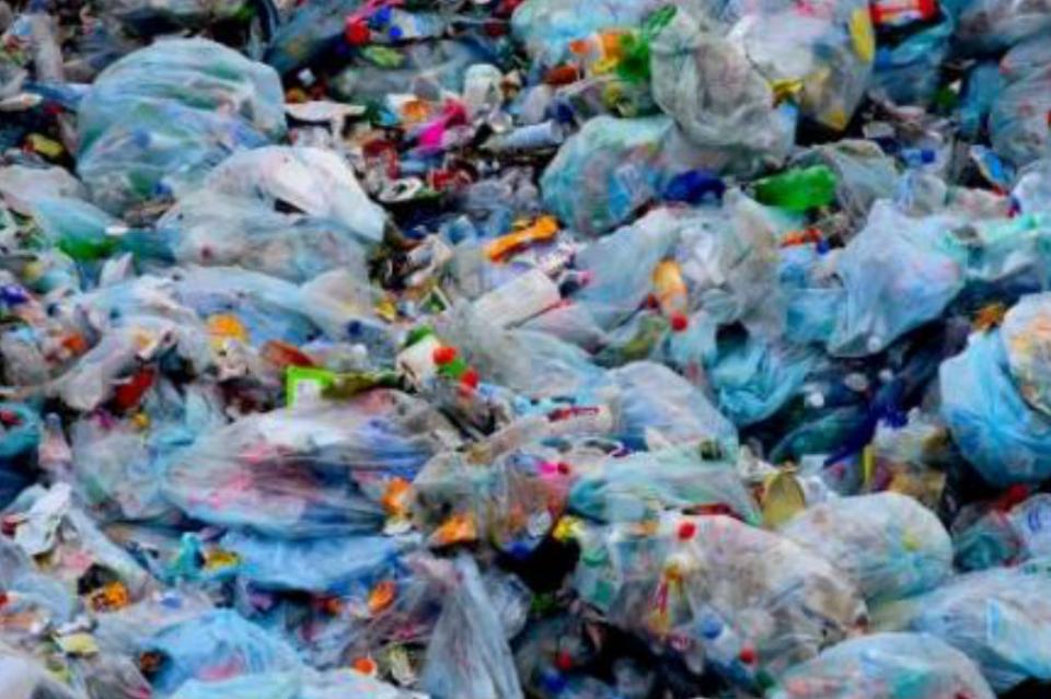 plasticos3 Europa le dice adiós al plástico desechable