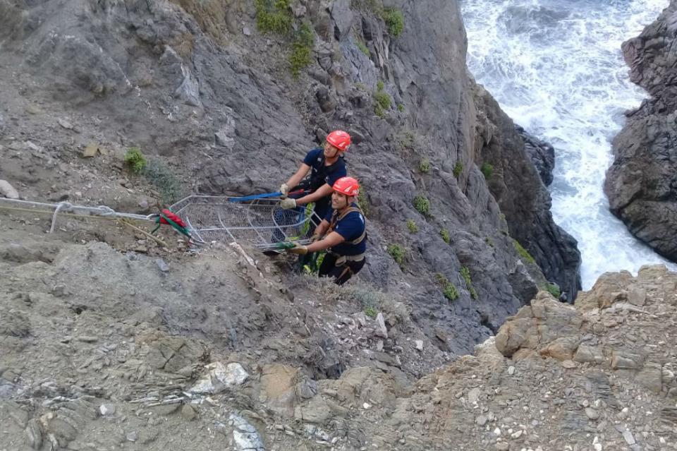 rescatan Estuvo a punto de ahogarse un hombre en playa de ejido Elías Calles