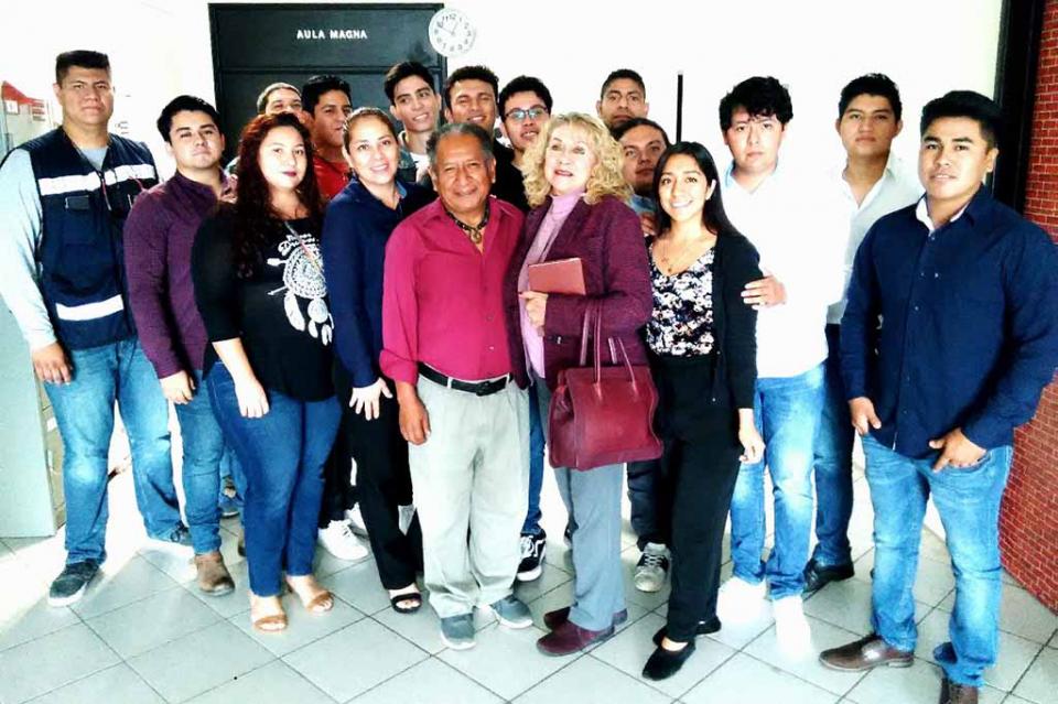Ofrecen al gobierno de Los Cabos proyecto para la construcción de un Centro Indígena Ofrecen al gobierno de Los Cabos proyecto para la construcción de un Centro Indígena