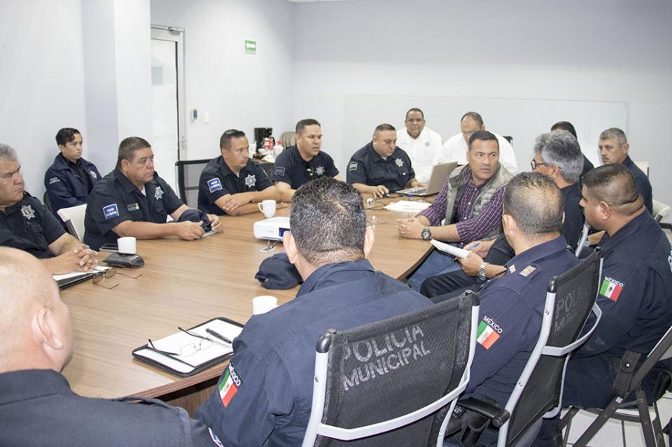 Policías iniciarán programa de acondicionamiento físico Policías iniciarán programa de acondicionamiento físico