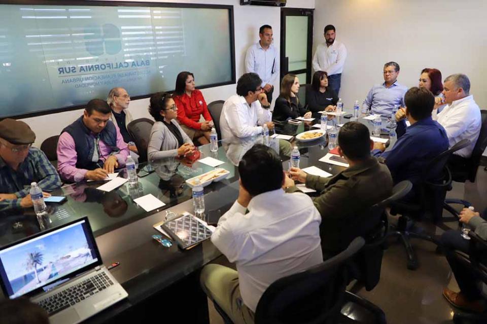 Instalan Comité de Contraloría Social del Malecón costero de La Paz Instalan Comité de Contraloría Social del Malecón costero de La Paz