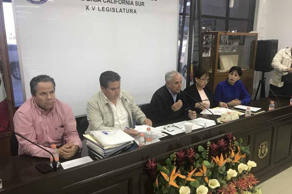 Se registran en el Congreso del Estado 16 aspirantes a ser titular de la Unidad de Evaluación y Control de la Comisión Permanente de Vigilancia de la Auditoria Superior del Estado Se registran en el Congreso del Estado 16 aspirantes a ser titular de la Unidad de Evaluación y Control de la Comisión Permanente de Vigilancia de la Auditoria Superior del Estado