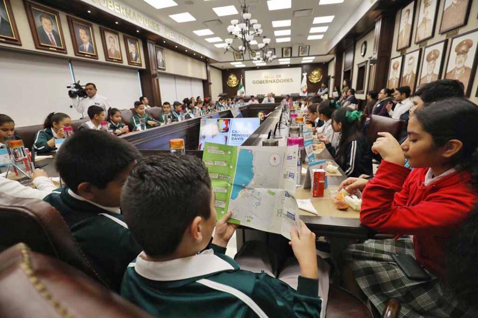 Crece el entusiasmo de niños por programa Ruta de las Instituciones Crece el entusiasmo de niños por programa Ruta de las Instituciones