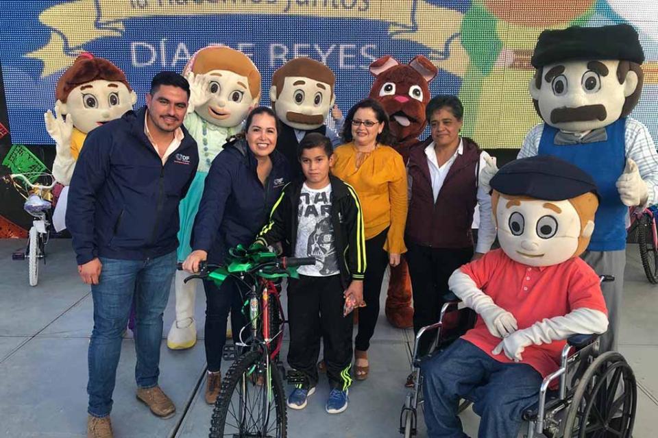 Familias comundeñas disfrutan de Festival de Día de Reyes: SEDIF Familias comundeñas disfrutan de Festival de Día de Reyes: SEDIF