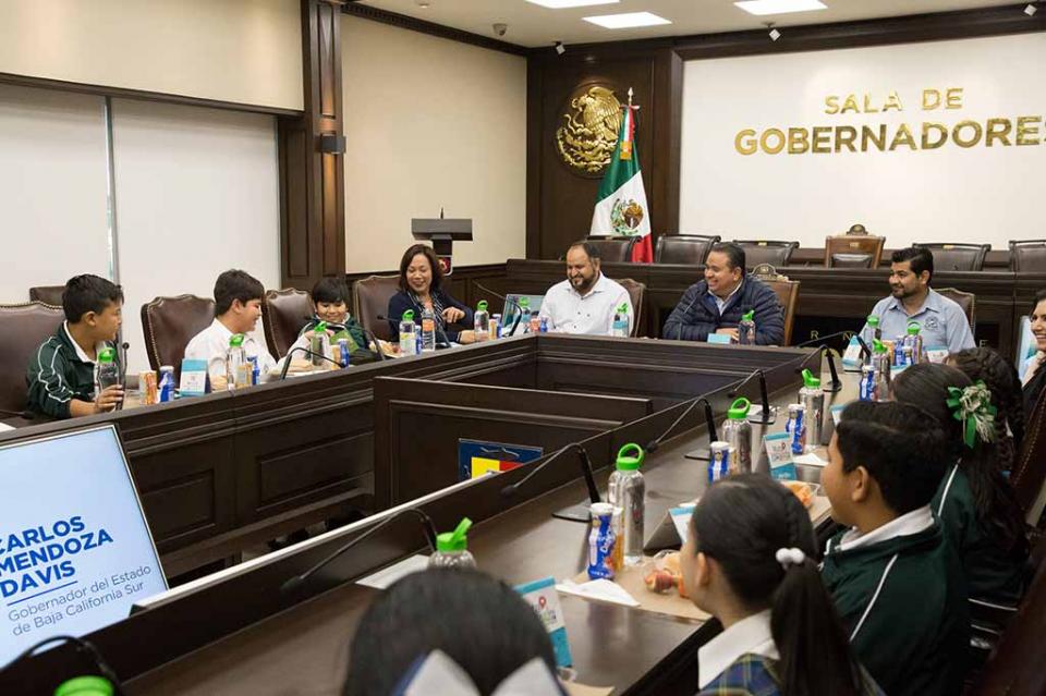 Importante fortalecer el sentido histórico y cívico de nuestra niñez: Andrés Córdova Importante fortalecer el sentido histórico y cívico de nuestra niñez: Andrés Córdova