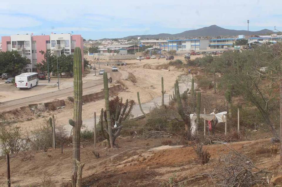 Continúa creciendo invasión cerca de nuestras viviendas: Vecinos de Chula Vista Continúa creciendo invasión cerca de nuestras viviendas: Vecinos de Chula Vista