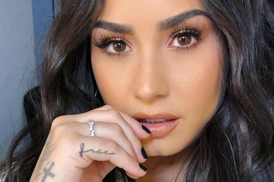 demi2 Demi Lovato se lanza contra publicidad del juego "Game of Sultans"