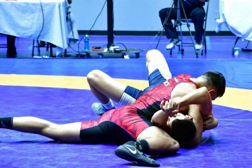 lucha2 Asistirán luchadores al Campeonato Nacional